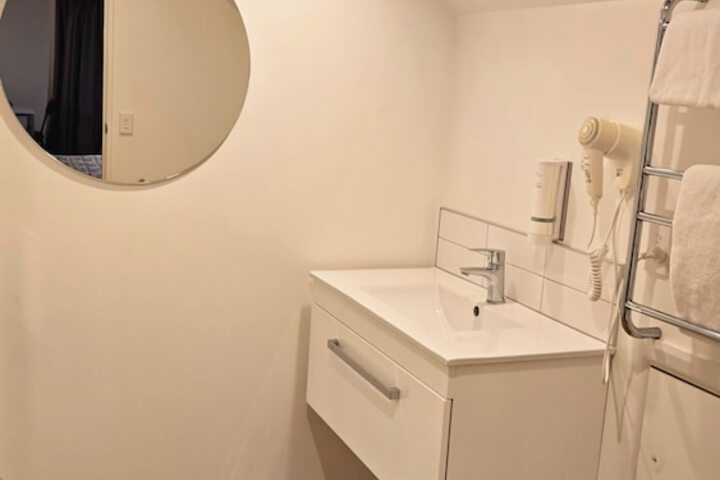 Room 131 of 175