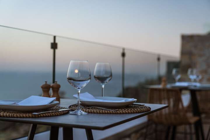 Dining 14 of 17