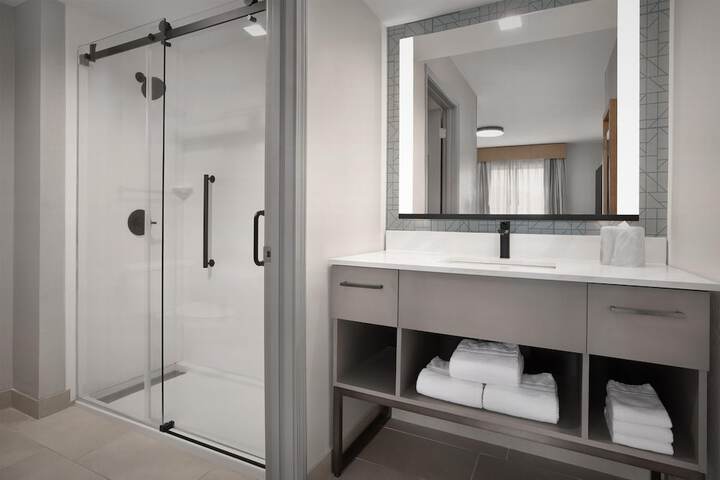 Bathroom shower