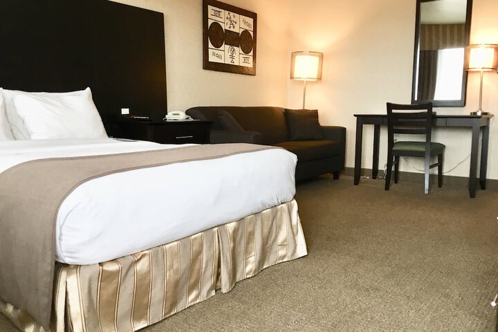 Room 8 of 30