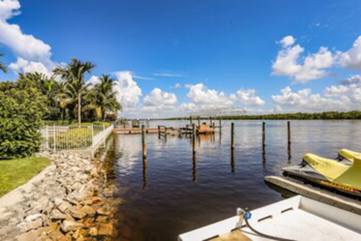 Property Grounds 9 of 34