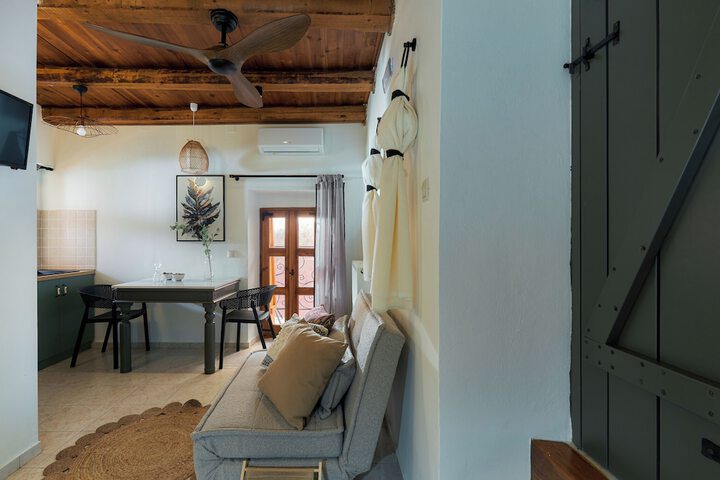 Room 20 of 82