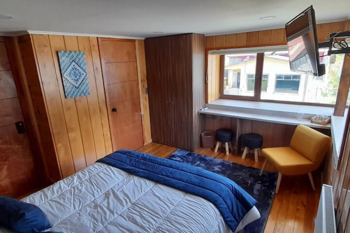Room 21 of 57