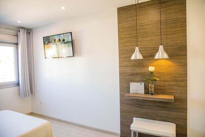 Room 14 of 60