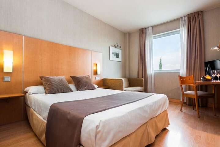 Room 3 of 29
