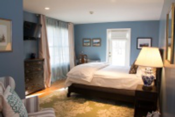 Room 210 of 396