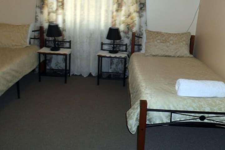 Room 8 of 16