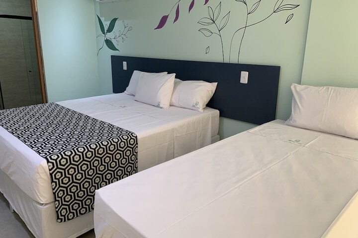 Room 30 of 98