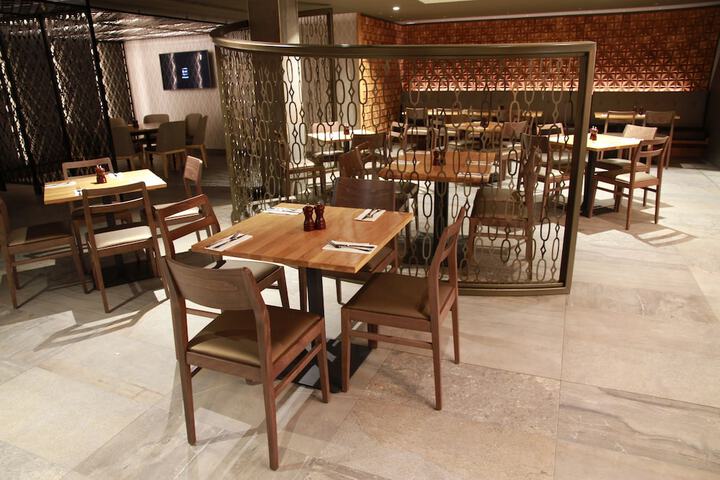 Dining 147 of 237