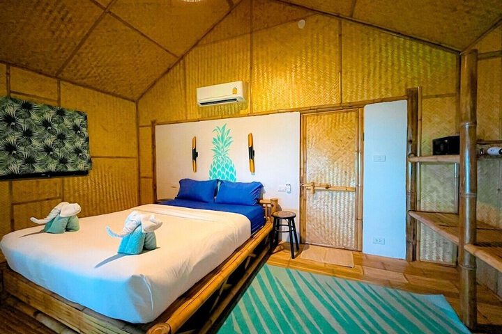 Room 17 of 60