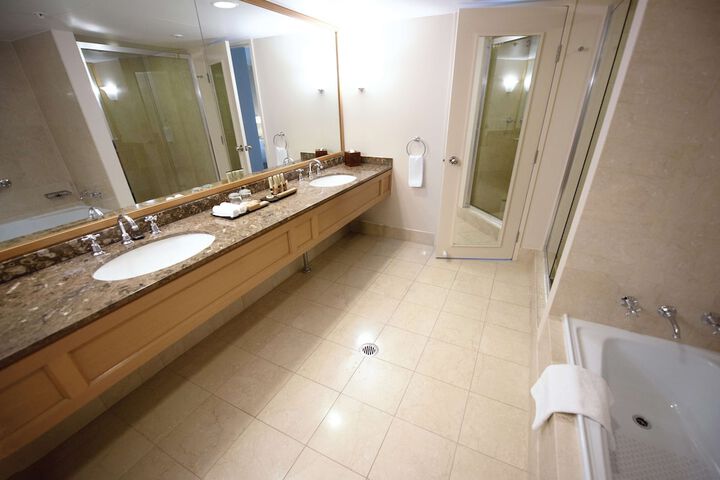 Room 20 of 67