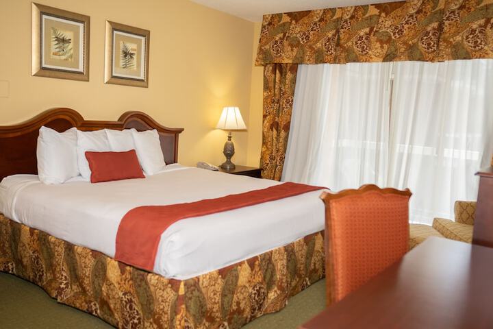 Room 9 of 36