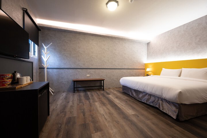 Room 19 of 46