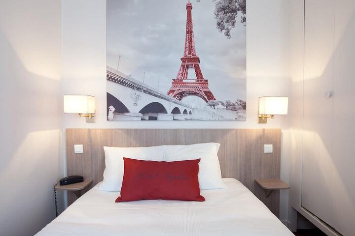 Room 7 of 40