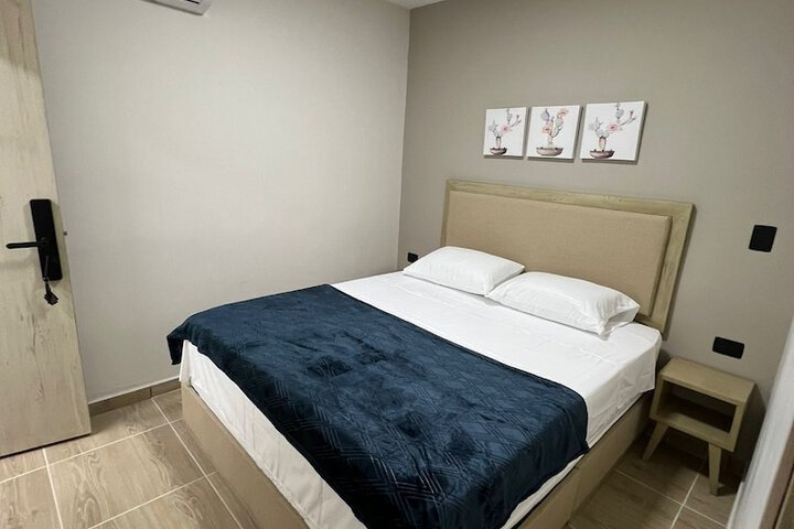 Room 3 of 14