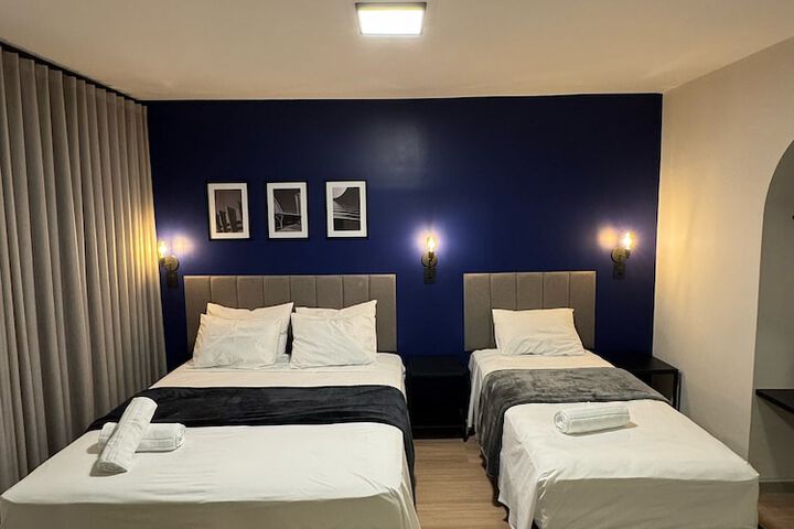 Room 52 of 93