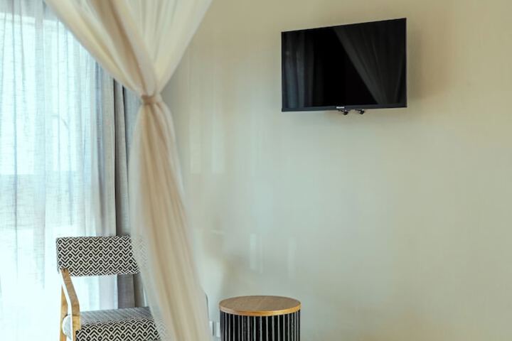 Room 34 of 207