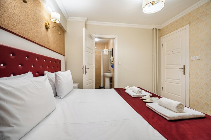 Room 15 of 66