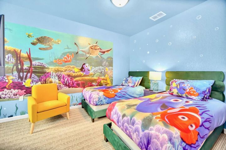 Room 18 of 29