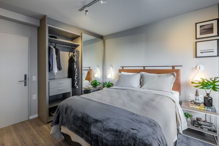 Room 17 of 41