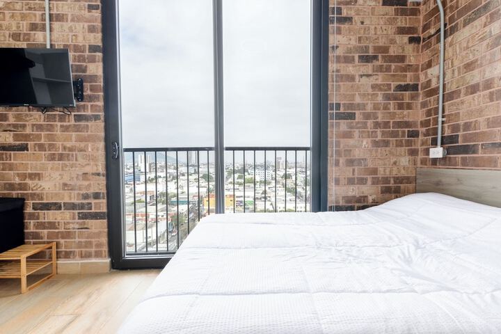 Room 10 of 56