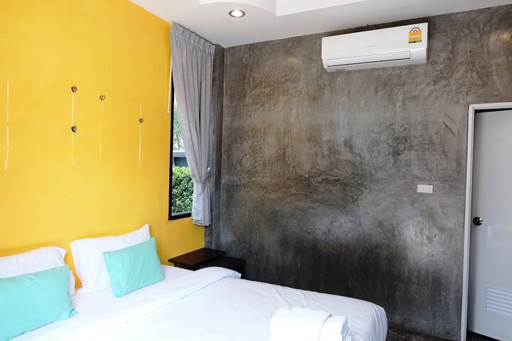 Room 4 of 21