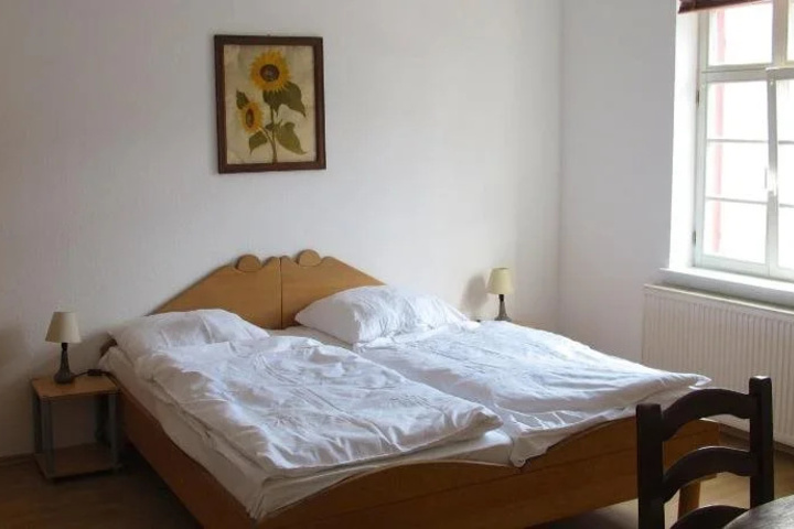 guest_rooms