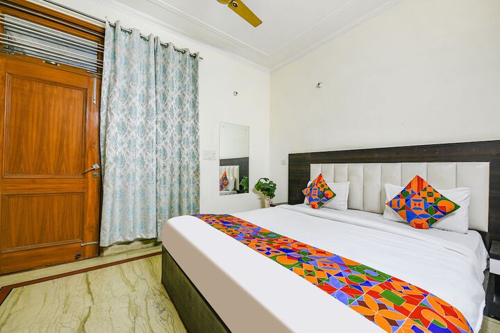 Room 5 of 21