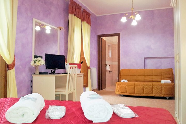 Room 12 of 132