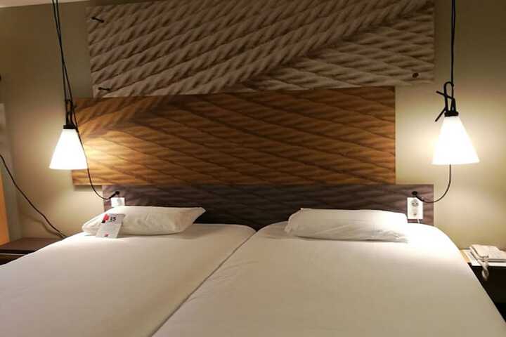Room 3 of 59