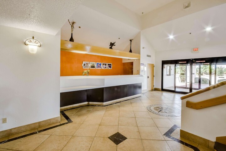 Hotel 5 of 27