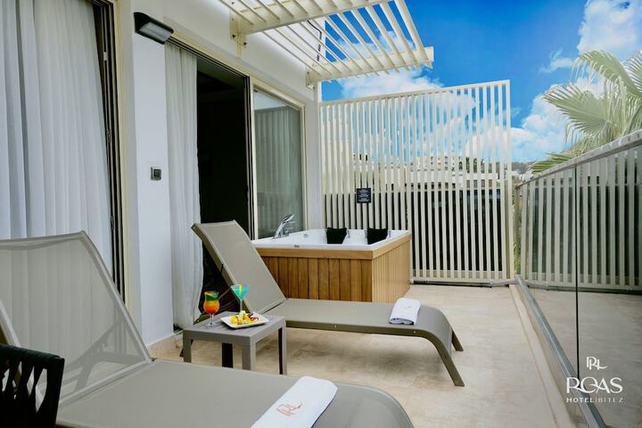 Terrace/Patio 24 of 49