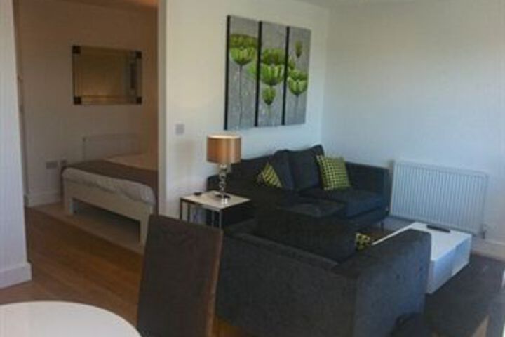 Room 15 of 19