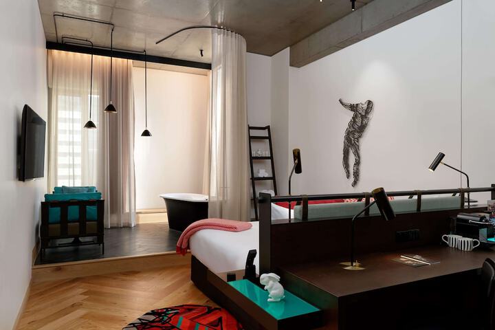 Room 14 of 58