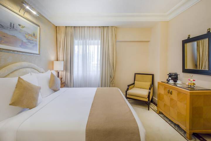 Room 48 of 155