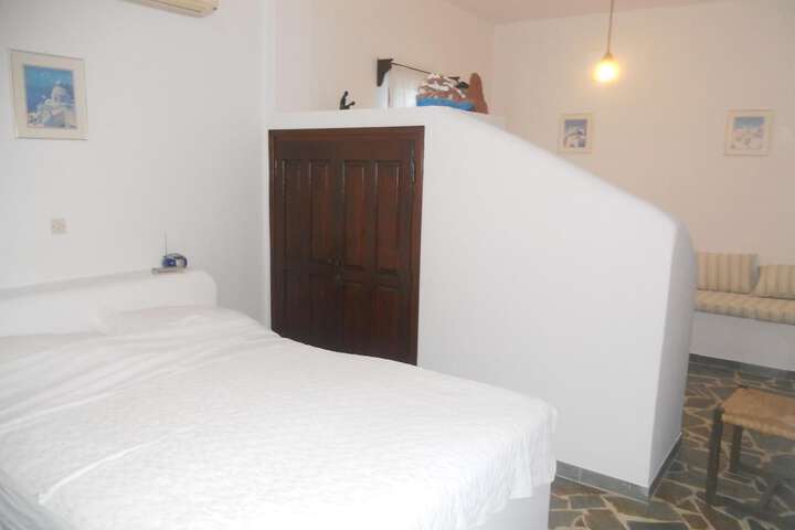 Room 5 of 79