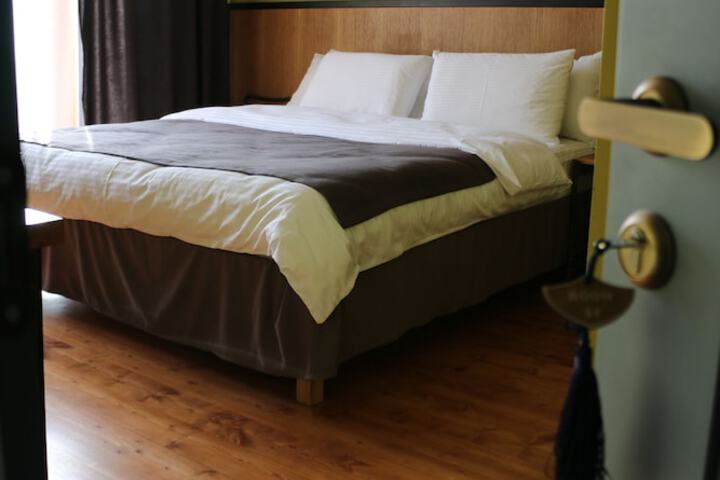 Room 14 of 52