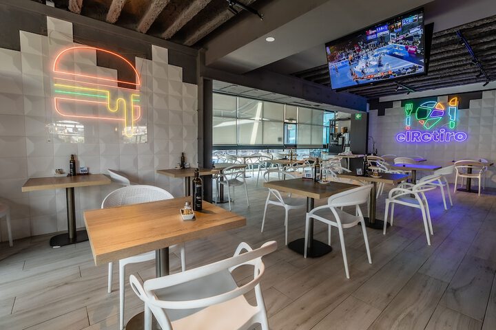 Dining Photos