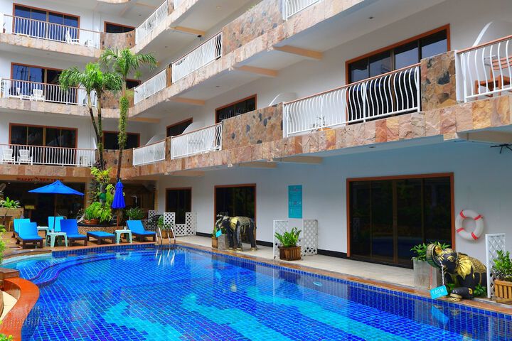 Pool 50 of 66