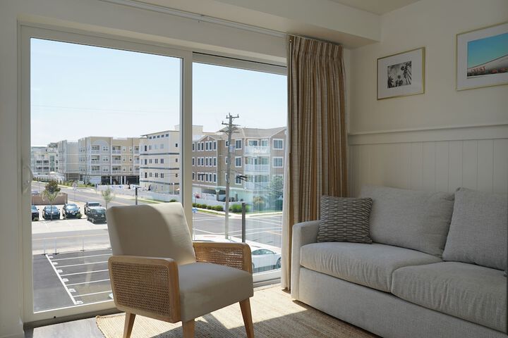 Studio 1 King Bed Ocean View (8 of 9)