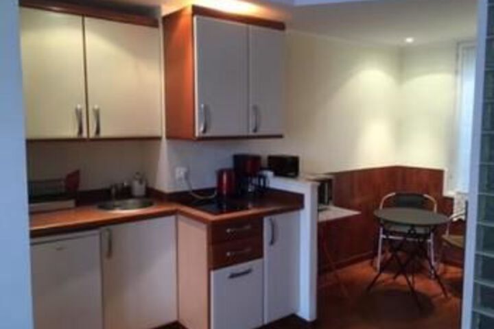 Room 22 of 27