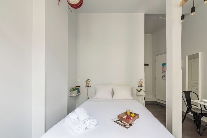 Room 4 of 96