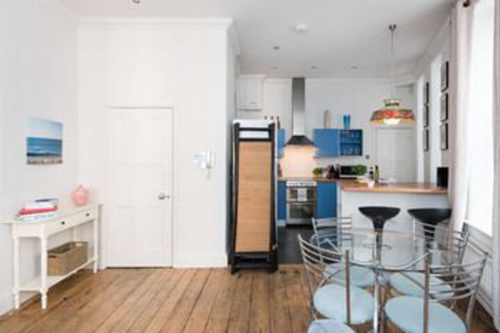 Room 19 of 25