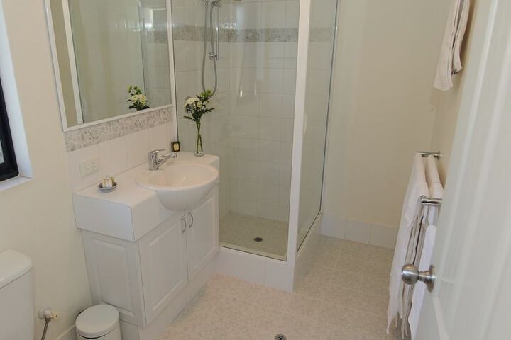 Room 9 of 28