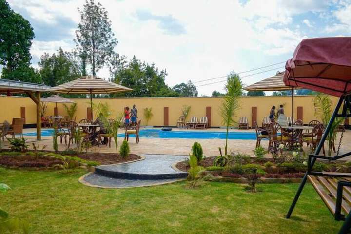 Pool 9 of 44