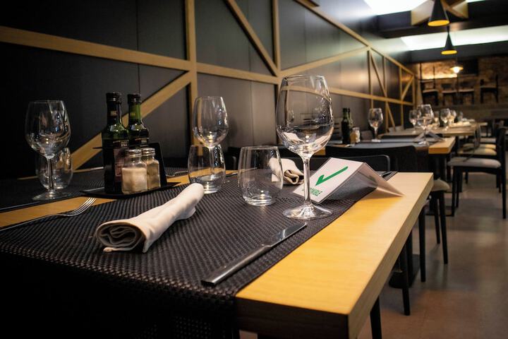 Dining 92 of 118