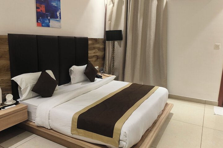 Room 27 of 54