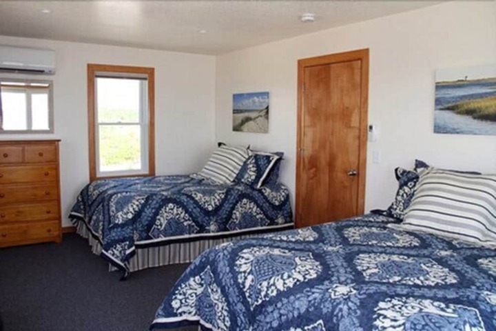 Room 48 of 190