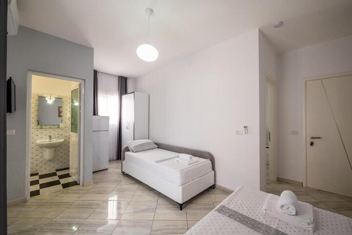 Room 21 of 89