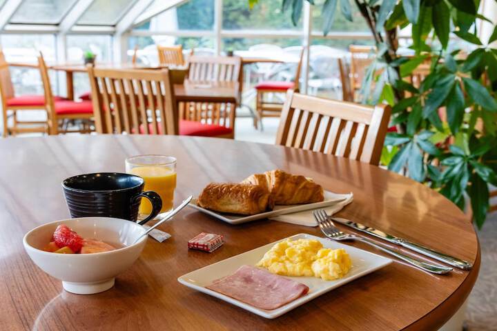 Dining Photos